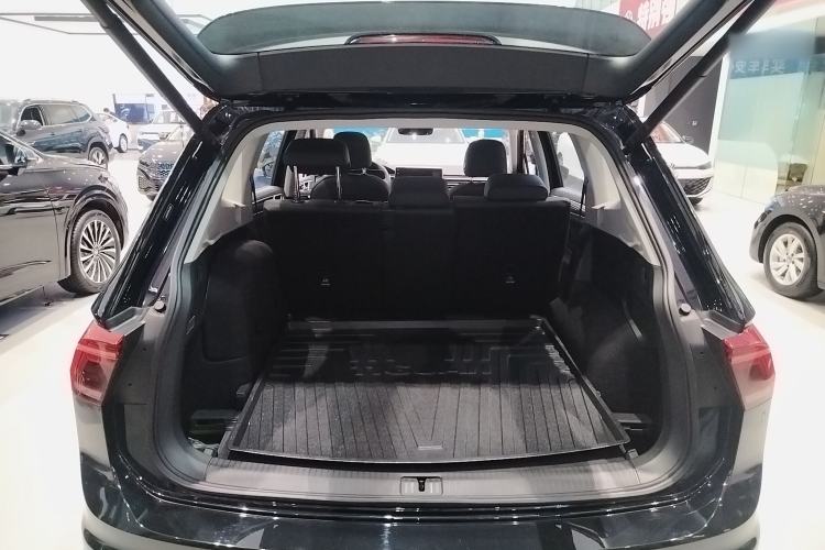 Used Volkswagen Tiguan L New Energy 2023 430 PHEV Plug-in Hybrid Prestige Edition
