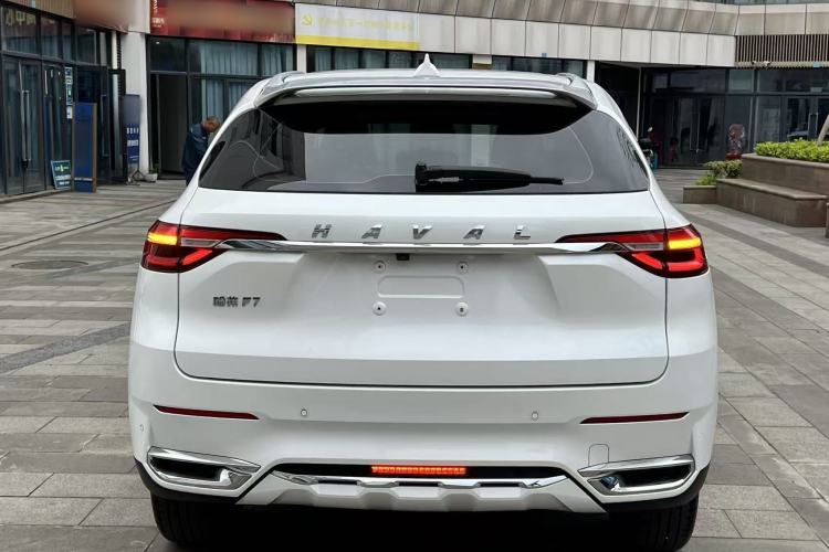 Used Haval F7 2021 1.5T Two-Wheel Drive iXuan Rear
