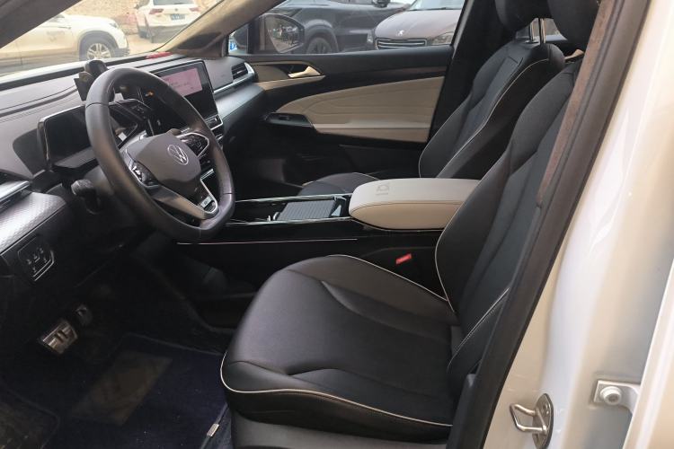 Used Volkswagen ID.6 X 2021 Pure Edition
