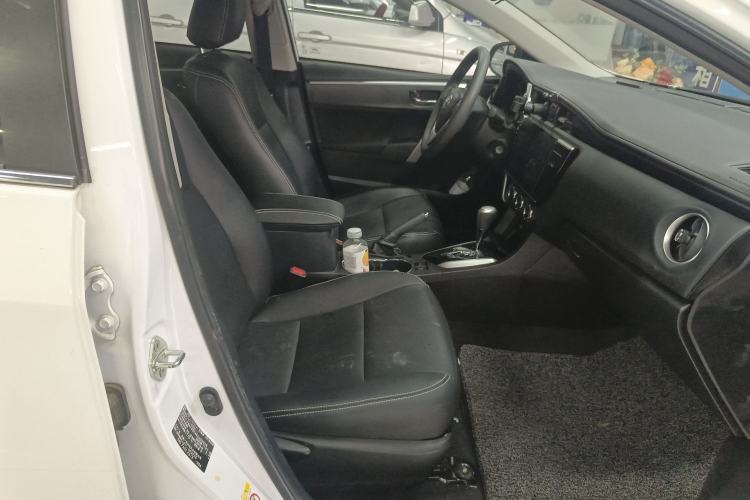 Used Toyota Corolla 2017 Revised Version 1.2T S-CVT GL-i Right Front Seat