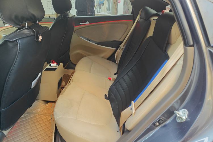 Used Hyundai Verna (older generation) 2010 Sedan 1.4L Automatic Comfort Model GS
