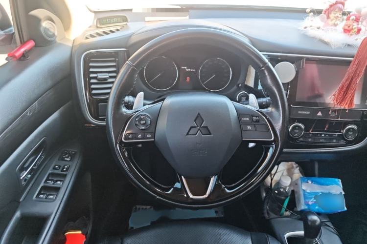 Used Mitsubishi Outlander 2016 2.4L 4x4 Elite Edition 5 Seats
