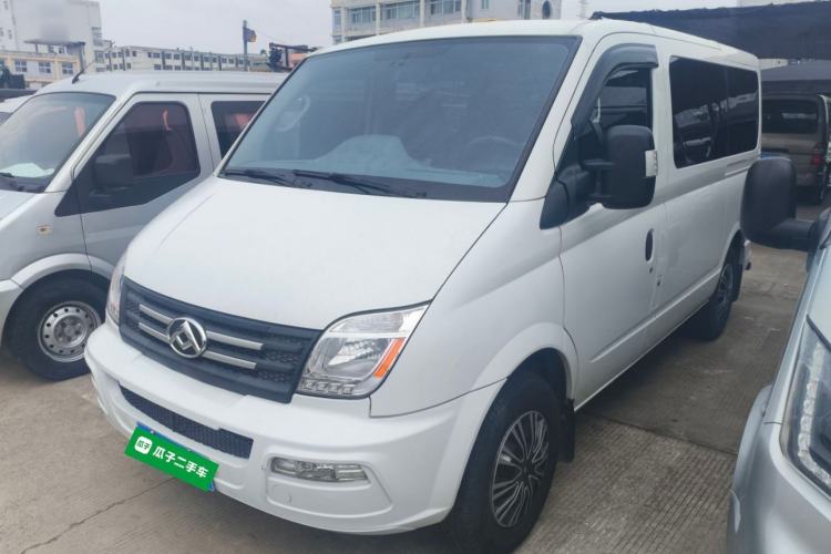 Used SAIC MAXUS Xintu V80 2023 2.0T Manual Classic Aoyuntong Short Wheelbase Ultra-Low Roof 5/6-Seater