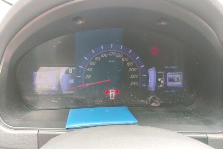 Used BYD M6 2013 2.4L Manual Luxury Model