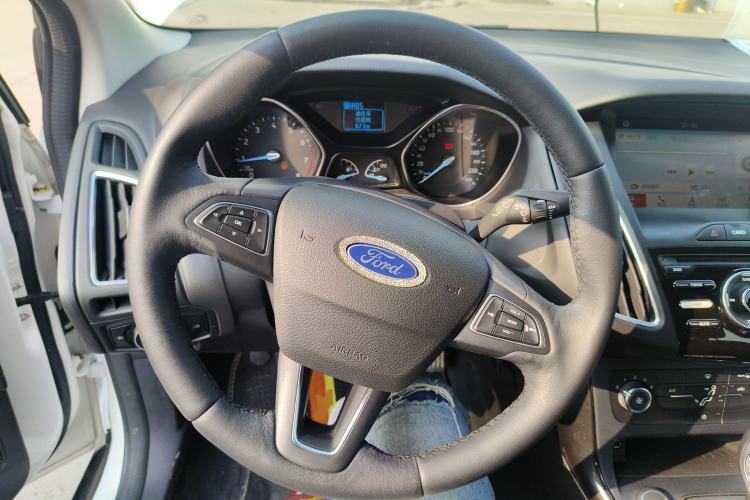 Used Ford Focus 2018 Hatchback Classic 1.6L Automatic Trendy SmartDrive Edition