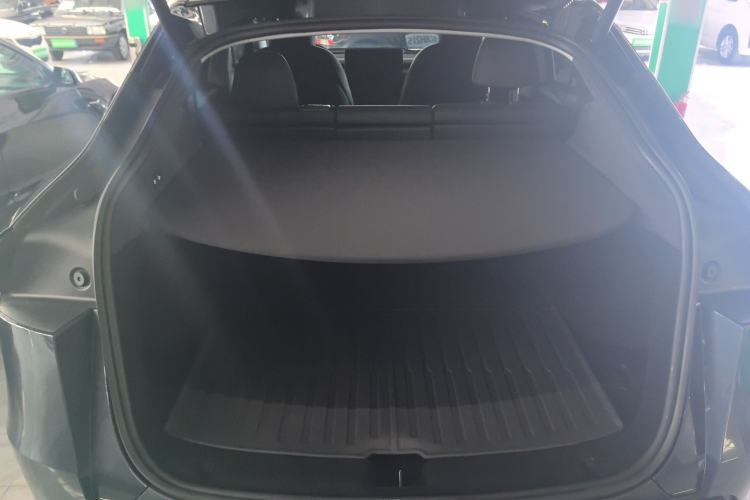 Used Tesla Model Y 2025 Rear-Wheel-Drive Version Trunk