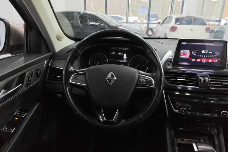Used BORGWARD BX5 2017 20TGDI Automatic Two-Wheel Drive Pioneer Edition
