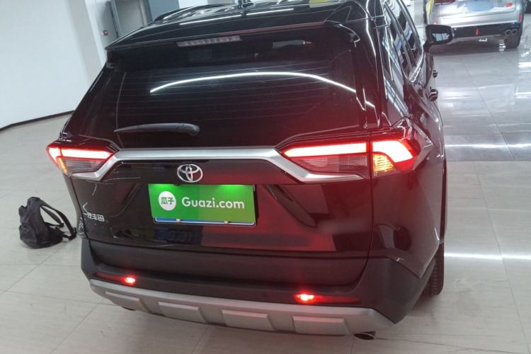 Used Toyota RAV4 2024 2.0L CVT Two-Wheel Drive Fashion Plus Edition