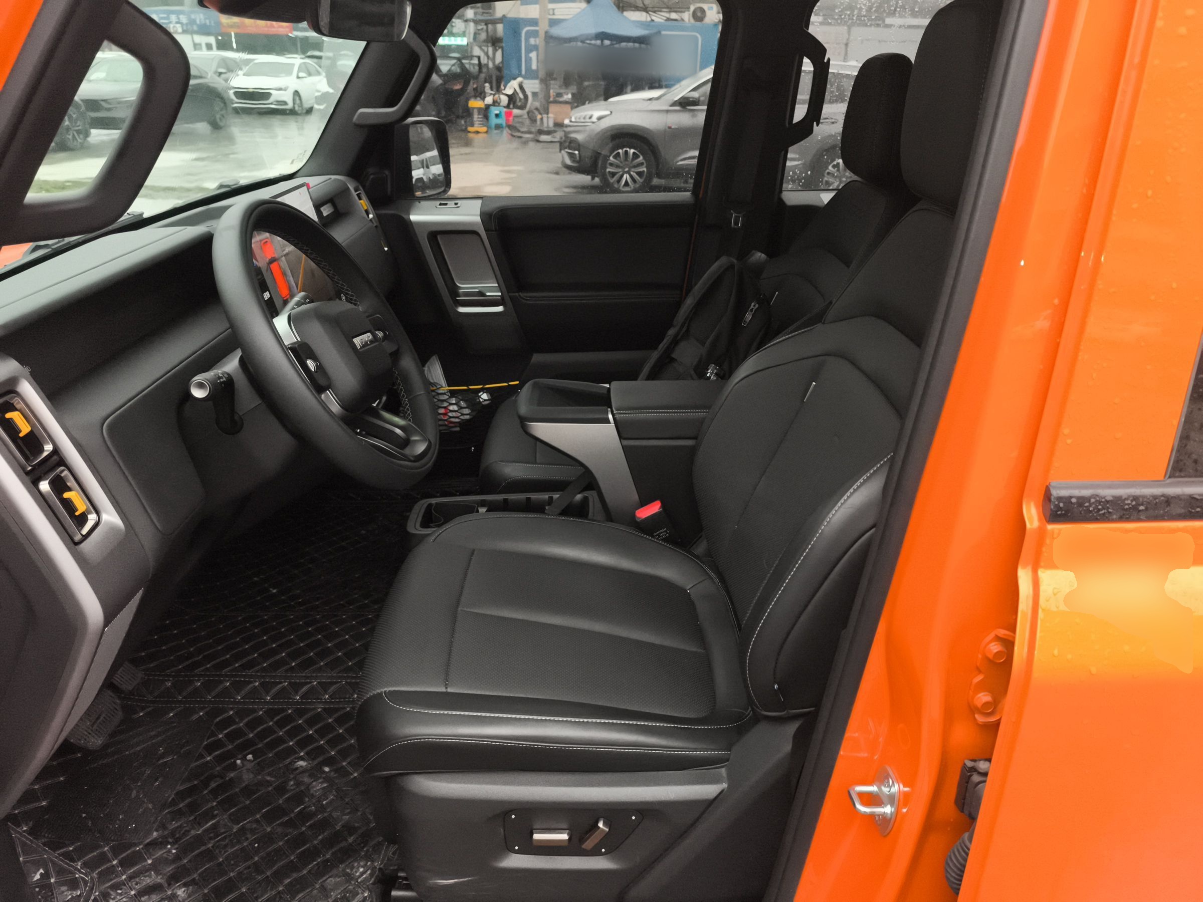 Переднее сиденье в автомобиле