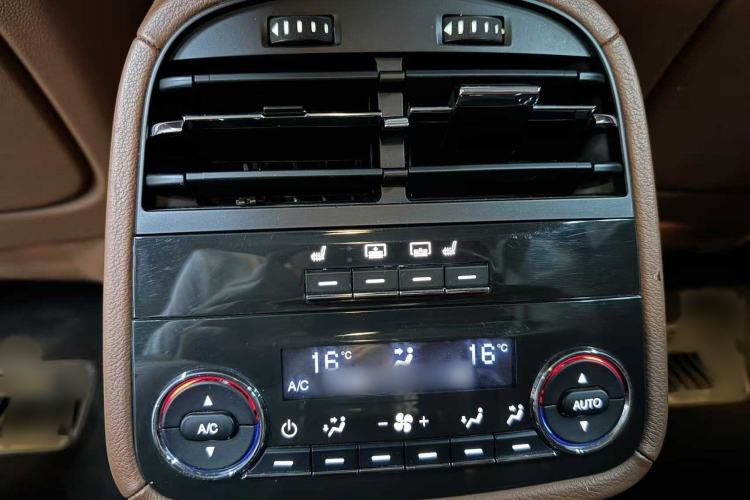 Used Maserati President 2015 3.0T Standard Model Interior 4