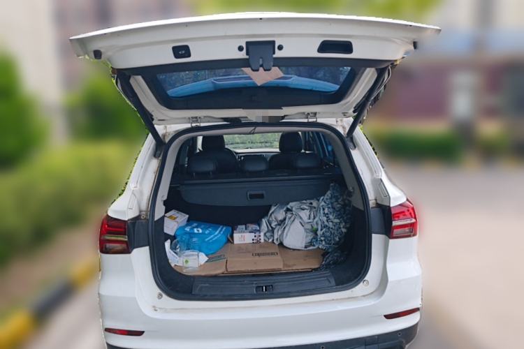 Used Roewe RX5 2016 30T Two-Wheel Drive Automatic Internet Smart Edition Trunk