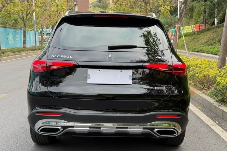 Used Mercedes-Benz GLC 2024 GLC 260 L 4MATIC Dynamic Edition 5-seater Exterior 3