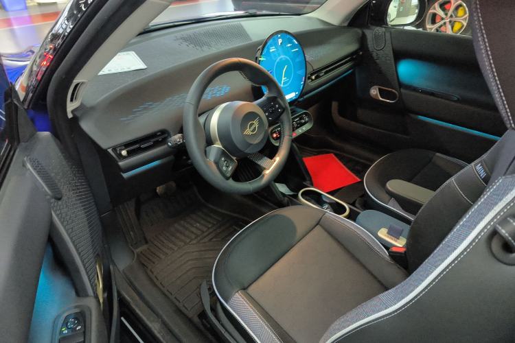 Used MINI Electric COOPER 2024 456km COOPER E Classic Edition Driver Seat