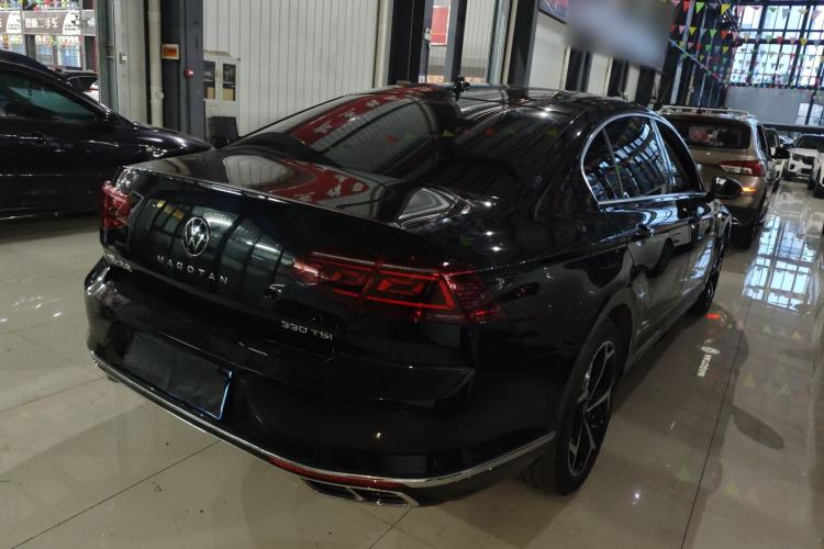 Used Volkswagen Magotan 2023 2 Million Units Commemorative Edition 330TSI DSG Luxury Version Rear Right 45 Deg