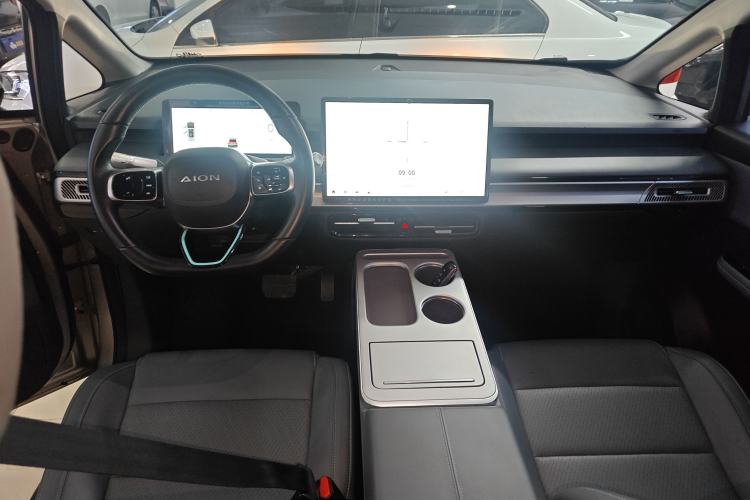 Used AION Y 2023 Younger Star Edition