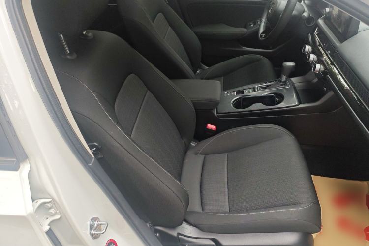 Used Honda Civic 2022 240TURBO CVT Dynamic Edition Right Front Seat