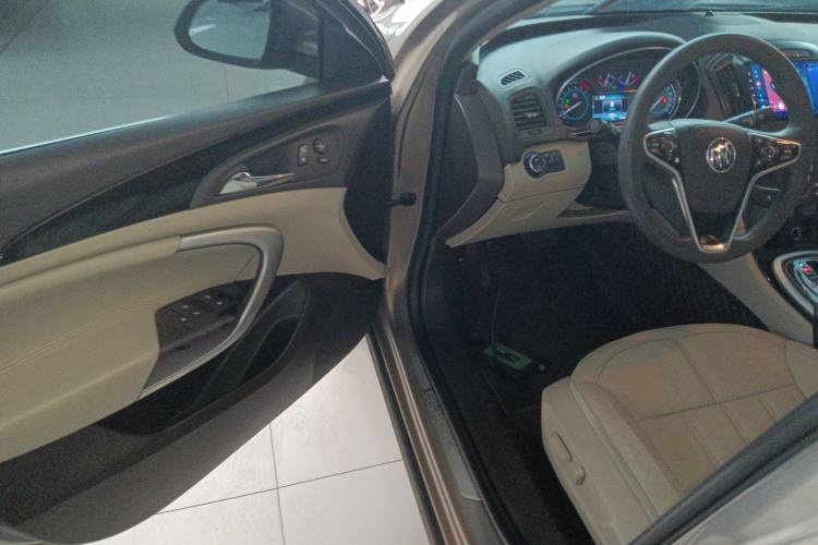 Used Buick Regal 2015 2.0L Elite Fashion Edition Driver Seat