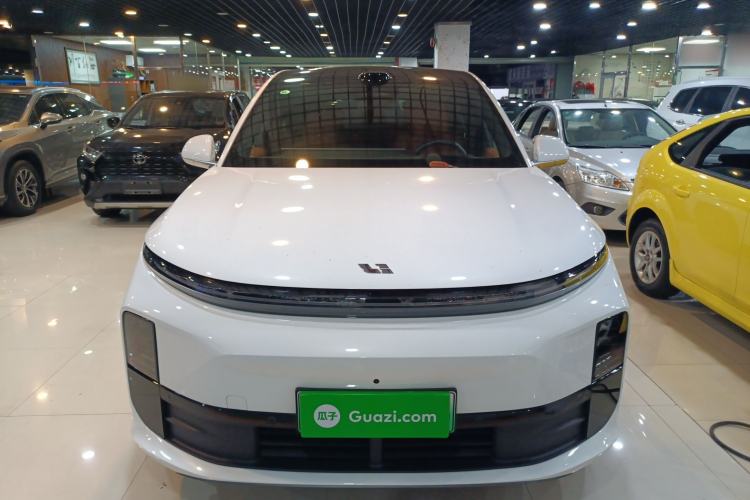 Used Li Auto L6 2025 Pro Smart Refresh Edition Front
