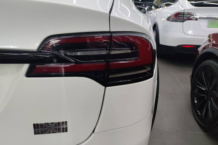 Used Tesla Model X 2023 Three-Motor All-Wheel-Drive Plaid Version
