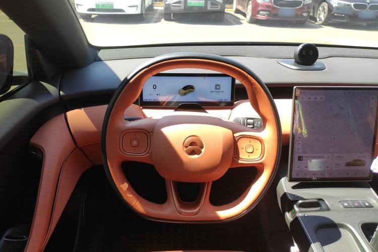 Used Nio ET5 2022 75 kWh Steering Wheel