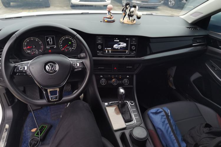 Used Volkswagen Bora 2019 Revised Version 280TSI DSG Elite Edition China VI Standard Center Console