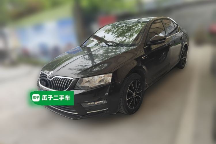 Used Skoda Octavia 2017 1.6L Manual Smart Drive Edition