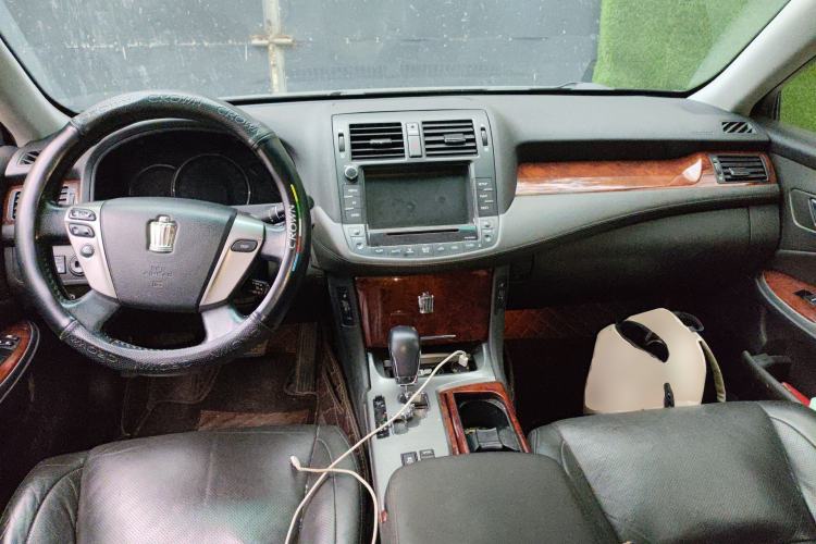 Used Toyota Crown 2012 2.5L Royal Leather Edition

