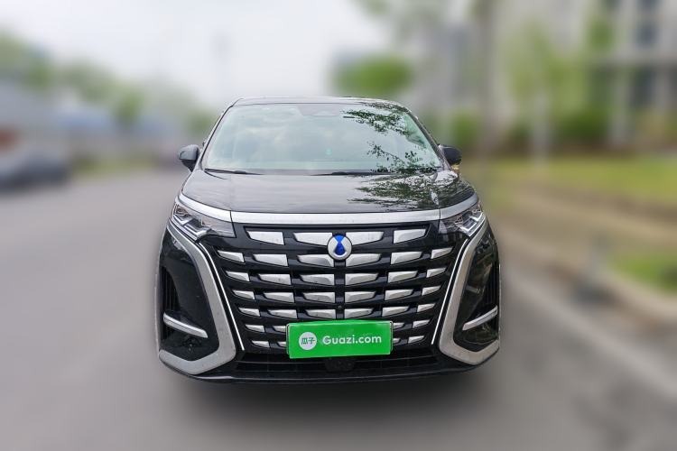 Used Denza D9 2022 DM-i 970 Four-Wheel Drive Flagship Model Front