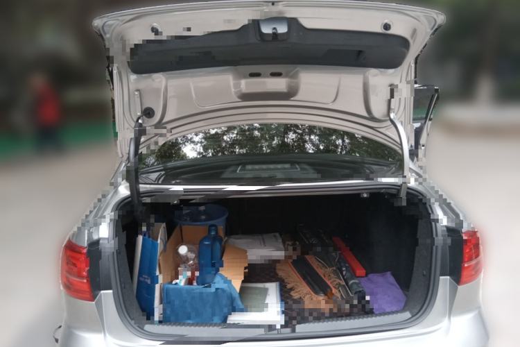 Used Volkswagen Sagitar 2018 1.6L Manual Comfort Model Trunk