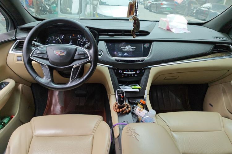 Used Cadillac XT5 2018 25T Luxury Model