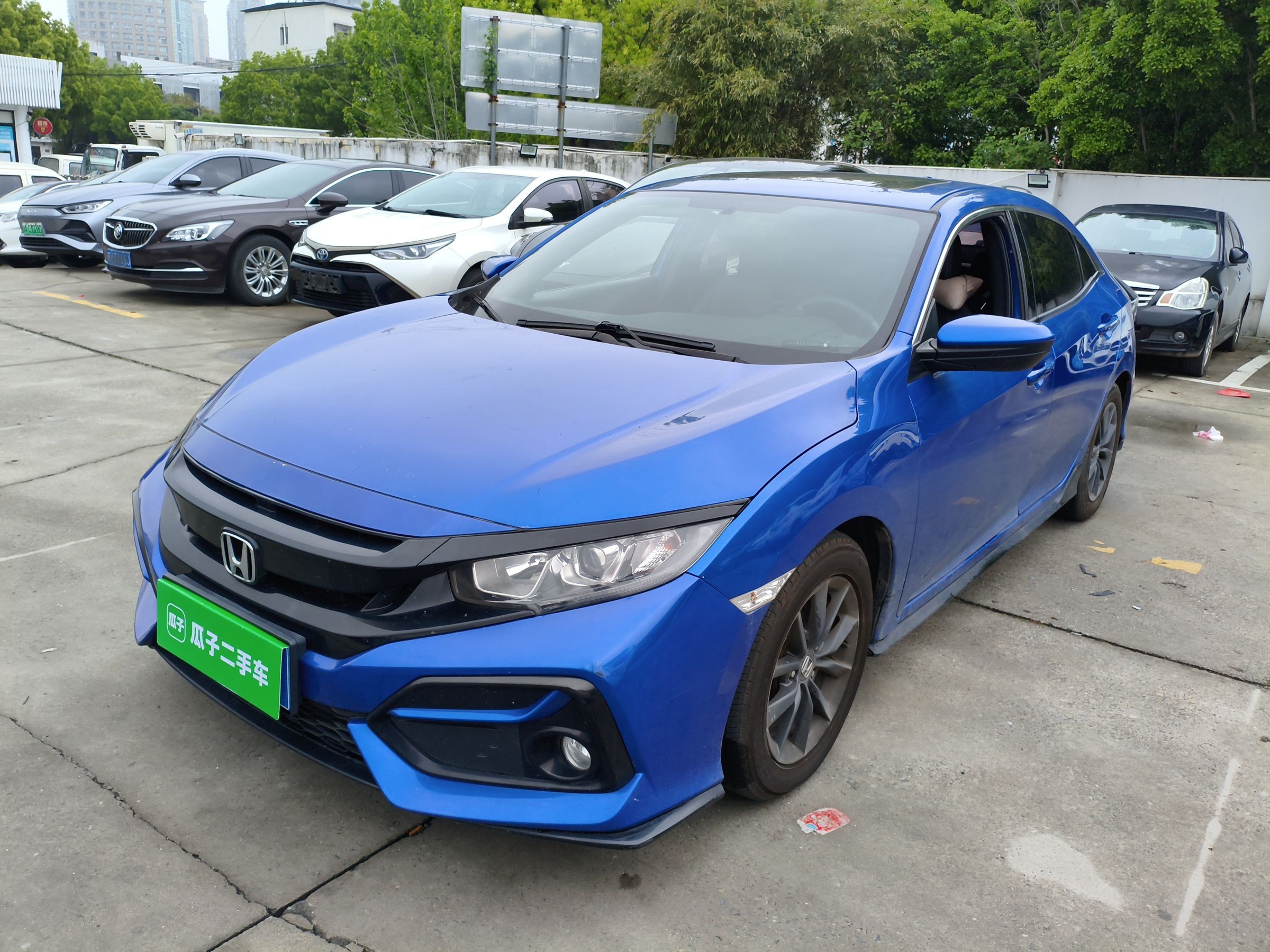 Parte inferior delantera