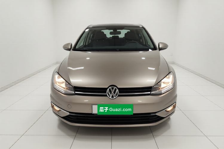 Used Volkswagen Golf 2018 230TSI Automatic Luxury Version
