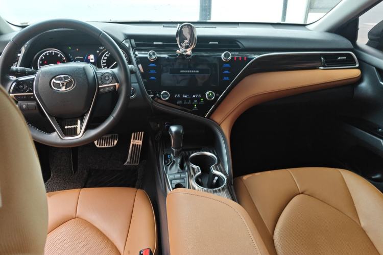 Used Toyota Camry 2019 Revised Version 2.5G Luxury Edition Center Console