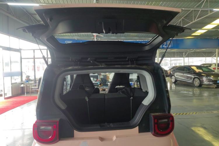 Used Chery QQ Ice Cream 2022 170km Sundae Phosphate Lithium-Ion Trunk