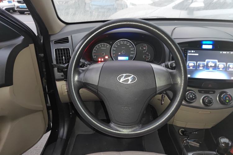 Used Hyundai Celesta 2011 1.6L Manual Comfort Edition
