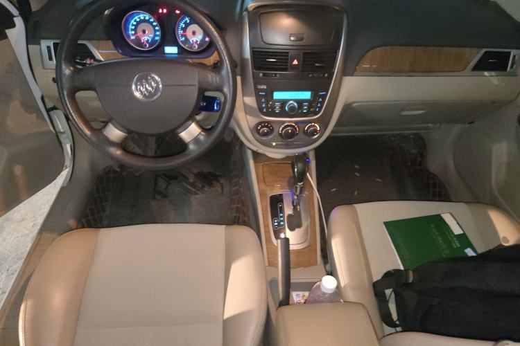 Used Buick Excelle 2015 1.5L Automatic Classic Model
