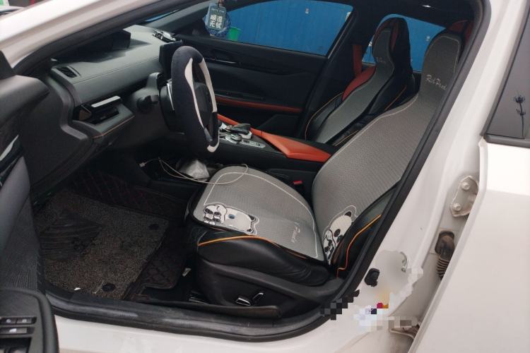 Used CHANGAN UNI-V 2022 1.5T Prestige Version