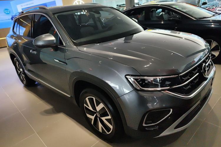 Used Volkswagen Tayron 2023 300TSI Two-Wheel-Drive Luxury Plus Advanced Edition
