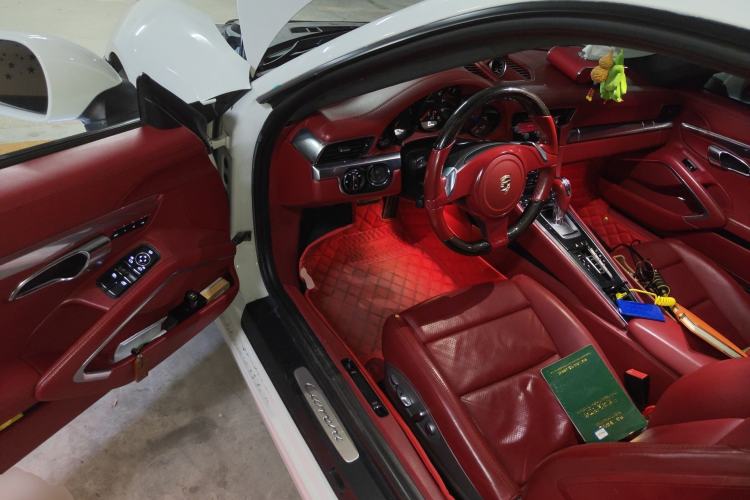 Used Porsche 911 2012 Carrera 3.4L Driver Seat