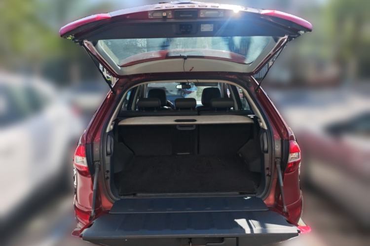 Used Renault Koleos 2010 2.5L Two-Wheel-Drive Luxury Version Trunk