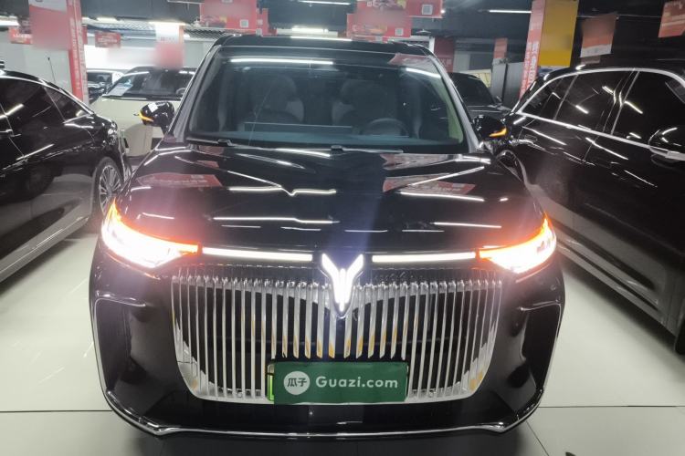 Used VOYAH Dream 2025 PHEV Four-Wheel Drive Excellence Kunpeng Edition Front