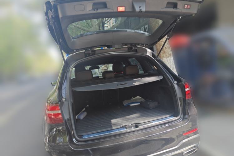 Used Mercedes-Benz GLC 2017 GLC 260 4MATIC Dynamic Edition Trunk