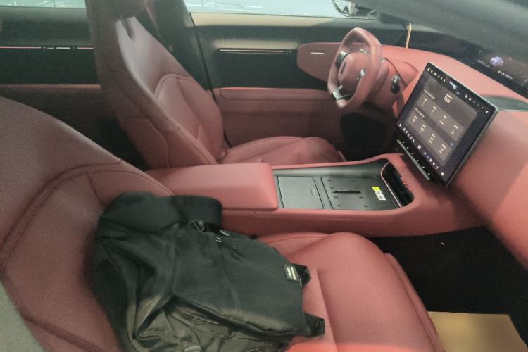 Used Avatr 12 2025 Year Updated Ultra Extended-Range Version Right Front Seat