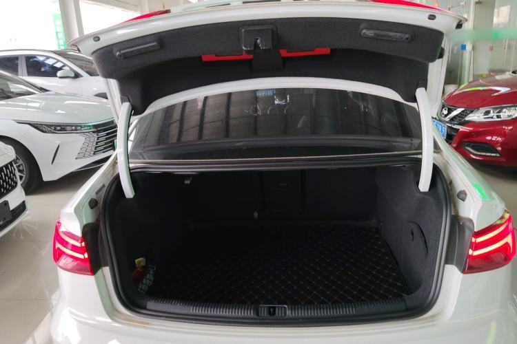 Used Audi A3 2017 Limousine 35 TFSI Style Edition Trunk