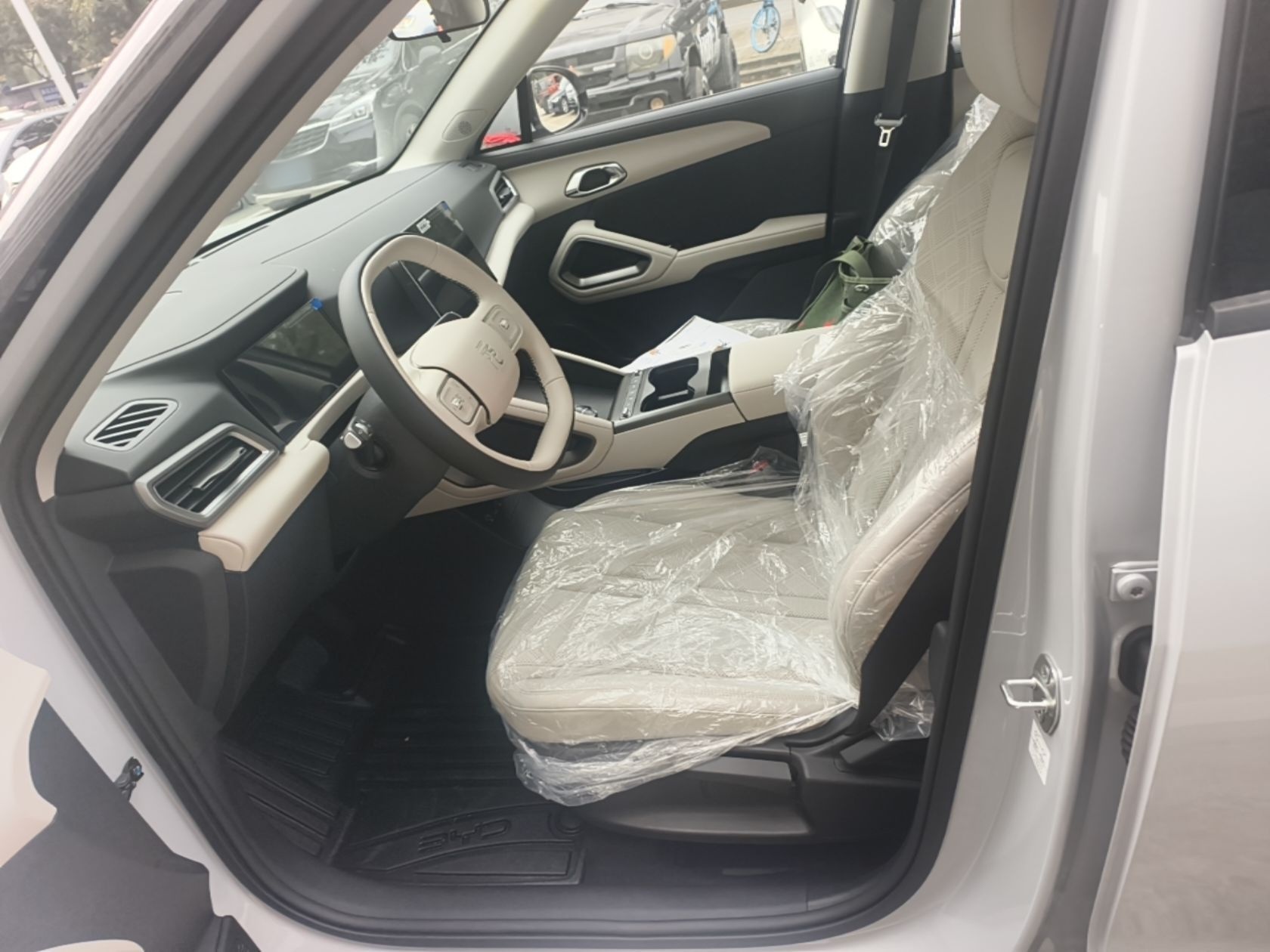 BYD Yuan UP 2027 Model Flying Edition 401KM Navigation Version — снимка 17
