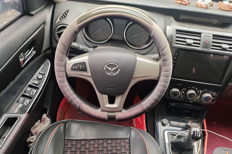 Used HYOSOW S3 2016 1.5L Manual Comfort Version China IV Emission Standard Steering Wheel