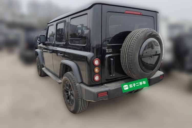 Used 212 T01 2024 2.0T Explorer
