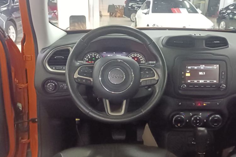 Used Jeep Renegade 2016 1.4T Automatic Smart Edition
