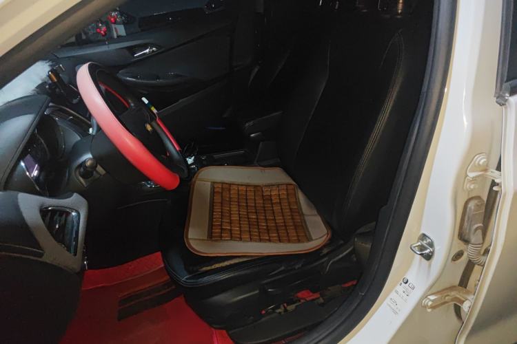 Used Chevrolet Cruze 2018 Revised Version 320 Automatic Pioneer Edition Left Front Seat