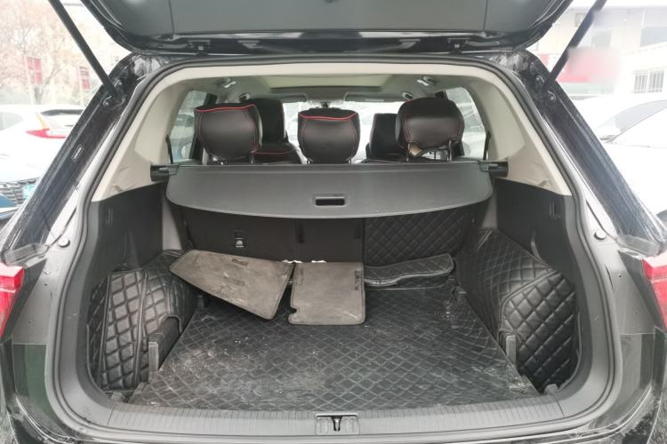 Used Volkswagen Tiguan L 2020 330TSI Automatic Two-Wheel Drive Panoramic Comfort Edition China VI Standard
